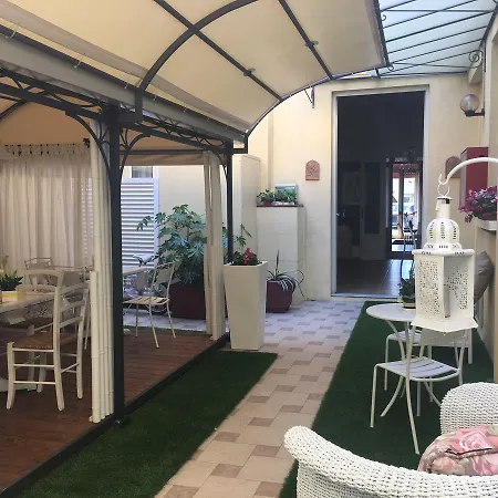 Internazionale Hotel 3*